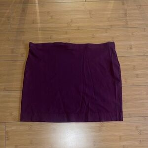 Baud H&M burgundy plum eggplant color skirt